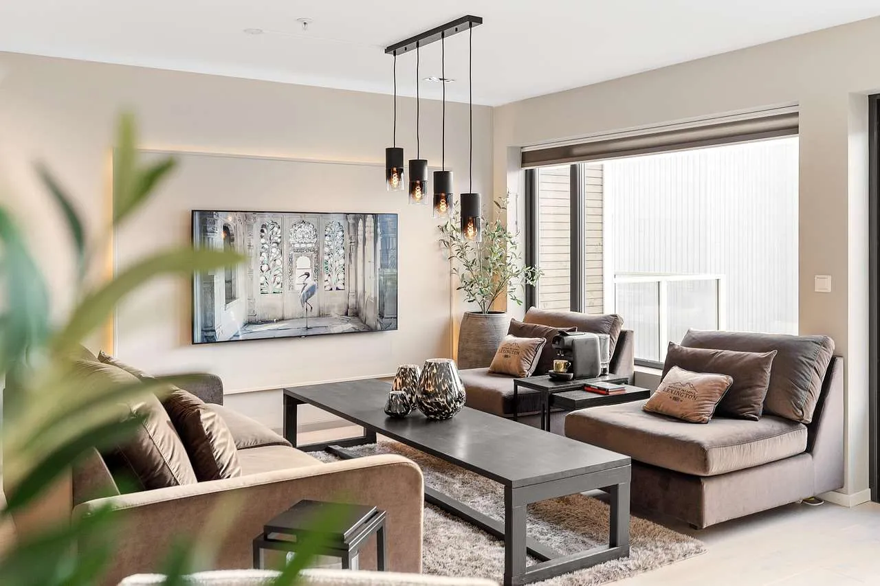 Find Reliable Home Window Tinting Near Me for Ultimate Comfort